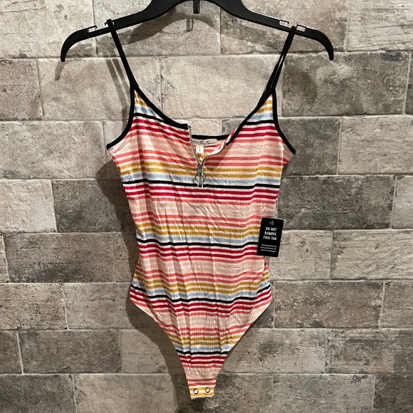 ❤️ EXPRESS MULTO STRIPED TANK TOP BODYSUIT SIZE SMALL NEW - Picture 2 of 7